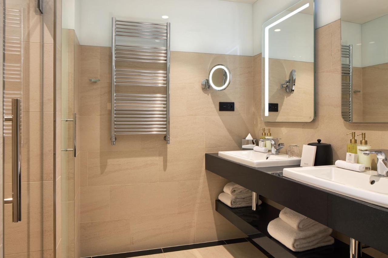 Maison Albar Hotels Le Pont-Neuf Paris Extérieur photo Bathroom