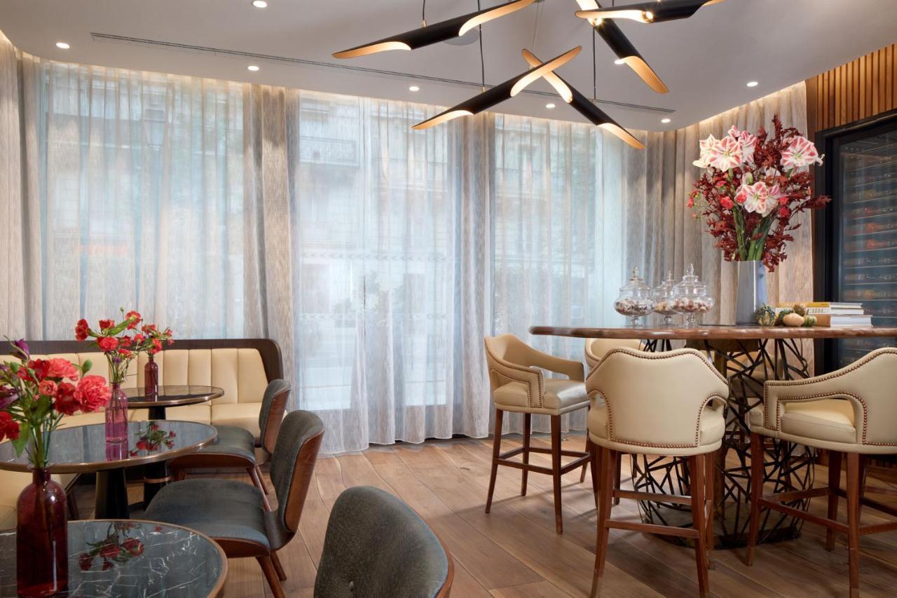 Maison Albar Hotels Le Pont-Neuf Paris Extérieur photo The bar at the 2018 London Design Festival