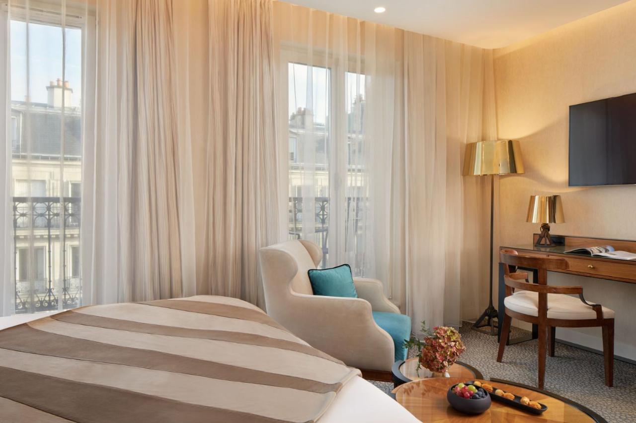Maison Albar Hotels Le Pont-Neuf Paris Extérieur photo A room at the hotel