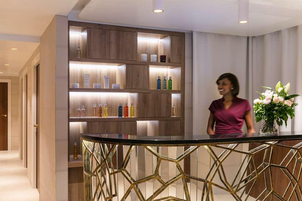 Maison Albar Hotels Le Pont-Neuf Paris Facilités photo Reception at The Dorchester